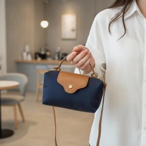 Trendy Stylish Lightweight Dumpling Bag Shoulder Bag Crossbody Bag Simple Chic Handbag Womens Oxford Cloth Small Square Bag