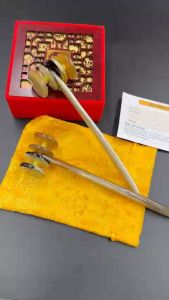 Dụng Cụ Massage - Lăn 4 bánh Massage Mặt Sừng Trâu 100%