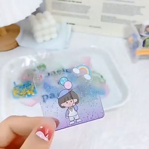 Jojotoy 942pcs DIY Guka Set Gantungan Kunci Akrilik Set Kartu Stiker Kartun Guka Stiker Set DIY Keychain Set Lucu Mainan Anak Perempuan