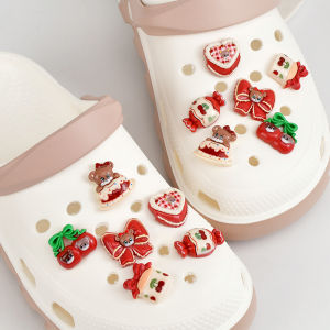 Crocs Durable Cartoon Shoe Decorations Childrens High-End Sensation M-Dot Accessories Hole Shoe Flower Design Summer 2024