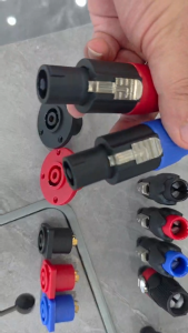 OKMUSIC หัวแจ็ค Speakon ตัวผู้ ช่องเสียบลำโพง 4 ขา 1+/1- 2+/2- ระบบล็อก หมุนได้ สีหลากหลาย สำหรับลำโพง เครื่องขยายเสียง ระบบ PA