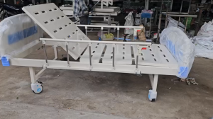 Giường y tế 2 quay nhập khẩu
