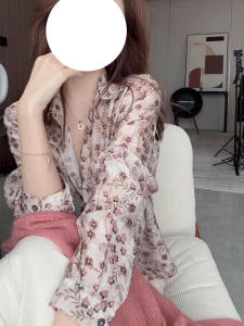 เสื้อเชิ้ตคอโปโลลายดอกไม้สำหรับผู้หญิง ทรงหลวม สไตล์ฝรั่งเศส แขนยาว ปกติ ฤดูใบไม้ร่วง 2024 เสื้อเชิ้ตผู้หญิงสุดเก๋ไก๋