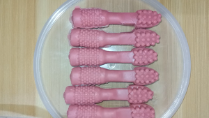 PER KILO PET DOG TREATS TOOTHBRUSH DESIGN 7CM CHICKEN MILK BEEF STRAWBERRY FLAVOR