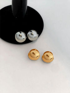 Unique Golden Sphere Earrings Stylish Versatile French Elegant 3D round Ball Jewelry Fashionable Accessory for Women
