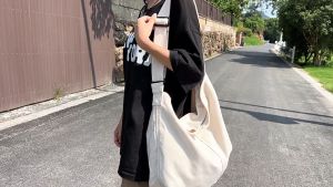 LF กระเป๋าสะพายไหล่ กระเป๋าถือ สำหรับสุภาพสตรี รุ่น CVW-0919 (C4-086) WSB จากร้าน Lady First Bangkok