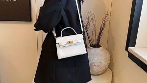Trendy Solid Color Woman Sling Bag Fashionable Casual Commuting Handbag For Woman