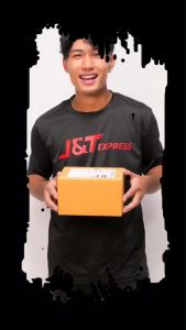 A047 เสื้อยืดคอกลม J&Tส่งไว!!เสื้อยืดผู้ชายเท่ๆ เสื้อสกรีนลาย มี3สีขาว ดำ แดง มี4ไซส์ MLXL2XLเนื้อผ้ากีฬา ผ้าดีนุ่มลื่น สวมใส่สบาย แห้งไว ไม่อับชื้น