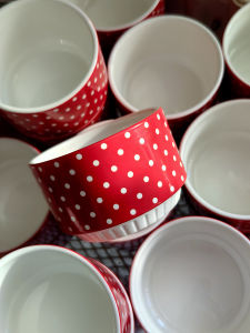 Bát Tròn Bằng Gốm Sứ Màu Đỏ 4 Inch Có Họa Tiết Chấm Bi Dễ Thương Bát Đựng Đồ Ăn Nhẹ Bát Đựng Cereal Bát Đựng Thức Ăn Nhẹ