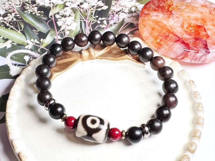 Tibetan Dzi Beads Tiger Teeth Three Eyed Dzi Beads 藏传老矿虎牙三