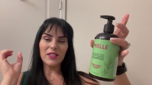 Mielle Organics Rosemary Mint Strengthening Conditioner (355ml) balance of strength and moisture to improve the overall condition of the hair and scalp