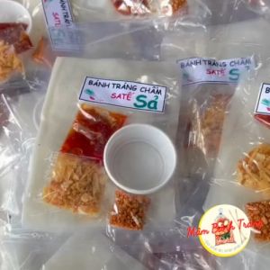 Bánh tráng phơi sương ớt rim sate sả bánh tráng chấm hành phi sate sả Tây Ninh - 04100100