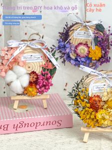 Graduation Gift DIY Flower and Wooden Slice Craft