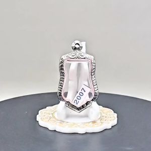 No.2007 กรอบพระ/ตลับพระงานสเตนเลสลายไทย ขนาดใส่สวย 2.0x3.3 ซม. พิมพ์เหรียญเสมา 25 ศตวรรษหรือพิมพ์ใกล้เคียง