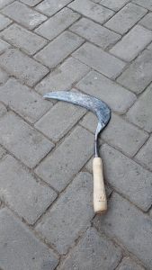 Arit Rumput Cap Sumali Asli Bahan Baja Isen Roda Gila Tajam Bergaransi | Pisau Sabit Rumput Tradisional Peralatan Berkebun