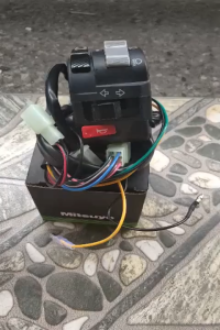 Holder KIRI VIXION Mitsuyo / Saklar KIRI VIXION Universal Semua Motor