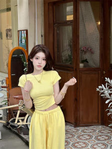 Bộ Đồ Hai Mảnh Thời Trang Mùa Hè 2025 Áo Thun Tay Ngắn Gợi Cảm Bộ Đồ Thường Ngày Giản Dị Pure Desire Slim Fit Dành Cho Nữ