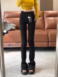 MANMI | Quần Jeans Đen Cao Waist Tapered Flared