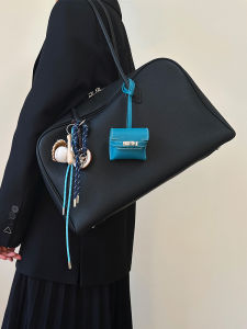 Black Leather Large Capacity Tote Bag Womens 2025 New Luxury Minimalist High-End Single Shoulder Boston Bag Casual Style