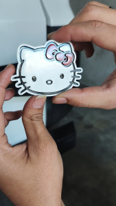 Emblem Variasi Logo Hello Kitty 3D Aksesori Unik Untuk Motor & Mobil Timbul 3D Bukan Stiker Bukan Akrilik Bahan Fiber Glass