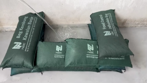 Sandless Flood Control Barrier Bag Reusebale Expansion Inflatable