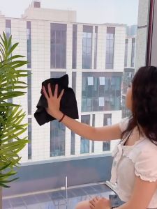 [SG Stock] Special Magic Cloth to Wipe Glass Wiping Cloth for Window Glass Mirror Water Absortbing Kitchen Magic Cleaning Cloth Car Glass Wiping Cloth No Water Marks Left