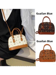 Fashionable Shell Shaped Handbag for Women Trendy Unique Single Shoulder Crossbody Bag Quality Material British Style Medium Size