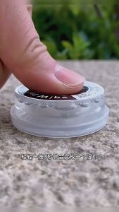 100% Natural Mini Disposable Push Down Cleaning Wet Tissue Magical Wet Wipes Daily Single Use Disposable Wipe Hand Pop Up Wet Wipes 一次性湿纸巾