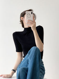 เสื้อสเวตเตอร์คอปกสั้นสีดำสำหรับผู้หญิง ทรงเข้ารูป แขนสั้น ทรงบาง ดีไซน์ใหม่ ฤดูใบไม้ร่วง 2025 เสื้อชั้นใน เสื้อคลุมกันหนาว