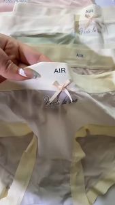 UB-38 กางเกงในไร้ขอบ กางเกงในผ้าเย็น (1 กล่อง = 5 ตัว)