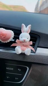Trang trí cửa gió ô tô hình chú thỏ ngọc có sáp thơm - Cài cửa gió hình Thỏ dễ thương tinh dầu thơm xe New 2024