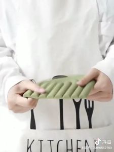 1PC Rainbow Silicone Pad Heat Insulation Thickened Coffee Cup Pot Mat Coasters Hot Dish Placemat