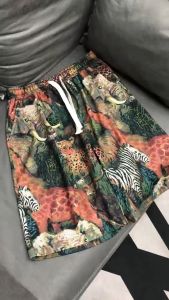 CF HOME กางเกงขาสั้น แฟชั่นน่ารัก กางเกงลำลอง สามารถสวมใส่ได้ทั้งชายหญิง ลวดลายสมัยใหม่ QC-DK8014