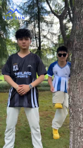 GREAT SHOP เสื้อกีฬา คอวี แฟชั่นพิมพ์ลาย ใส่ออกกำลังกาย ผ้าไมโครสปอร์ตพิมพ์ลาย เบาสบายระบายอากาศ