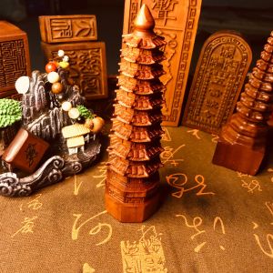 Đồ Trang Trí Văn Phòng Bằng Gỗ Sét Tự Nhiên Được Khắc Thủ Công Bàn Làm Việc Tủ Sách Đồ Trang Trí Nhà Theo Phong Cách Trung Hoa Mới