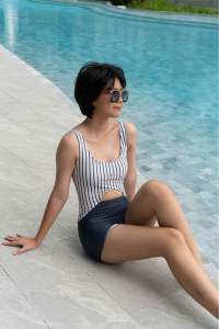 ชุดว่ายน้ำ NUNAR SWIMSUIT ชุดว่ายน้ำสตรี ชุดว่ายน้ำวันพีช mixed & match ใส่เป็นบอดี้สูทได้ ชุดว่ายน้ำแฟชั่น ชุดว่ายน้ำน่ารัก