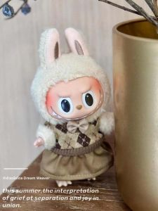 Labubu Vinyl Dolls 17cm สไตล์โลลิต้า ชุดกระโปรงสก็อต ชุดผ้าฝ้าย ของเล่นตุ๊กตาผ้าฝ้าย สินค้าเสริมการ์ตูน แบรนด์อื่นๆ