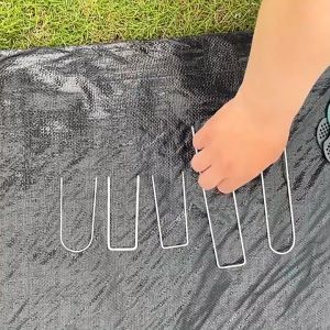 10 Pcs Paku-u Rumput Sintetis Untuk Pemasangan Diatas Tanah Weedmat Staples