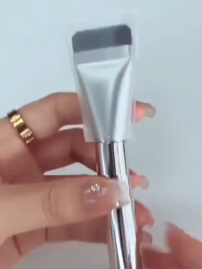 Ultra-thin Foundation Brush Professional Flat Makeup Facial Beauty Brush