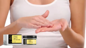 OUHOE 100g Snail Multi-Effect Repair Cream for Moisturizing Skin Repair Nourishing Hydrating Facial Cream