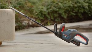 BOSCH GHE 18V-60 - PEMANGKAS POKOK BATERI / CORDLESS HEDGE TRIMMER