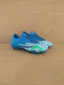 SEPATU SEPAKBOLA ANAK TERBARU KEKINIAN RINGAN DAN BERKUALITAS