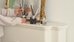 [KIRONA SCENT] Luxe Black Reed Diffuser 110ml | | Luxurious Mall & Hotel Scents | Essential Oil Aromatherapy Home Decor Fragrance Christmas Gifts