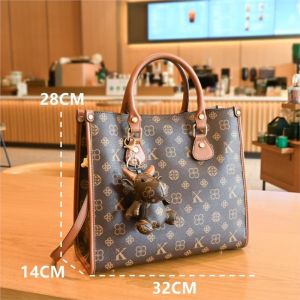 Light luxury brand womens bag 2025 new fashionable and versatile single shoulder crossbody high-end handbag with large capacity