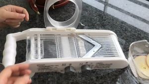 เครื่องสไลด์ผักแบบแว่น เครื่องสไลด์มะนาว ปรับความหนา 5 ระดับ Multi-functional vegetable cutter