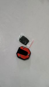 แผ่นรองขาตั้งรถมอเตอร์ไซค์ แผ่นป้องกันการลื่น แข็งแรงทนทาน ลดการสึกหรอ Kickstand Extender