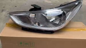 Đèn pha Hyundai Accent bản thiếu 2018-2020