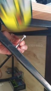 Đầu chuyển hướng mũi khoan – Giải pháp tối ưu cho những góc vặn khó nhằn