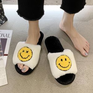 รองเท้าแตะผู้หญิงในร่มลายการ์ตูนพื้นแบนกันลื่นสำหรับใส่กลางแจ้งในฤดูใบไม้ร่วงและฤดูหนาว รองเท้าแตะผ้าฝ้ายสำหรับคู่รัก รองเท้าแตะส้นแบนพื้นยาง