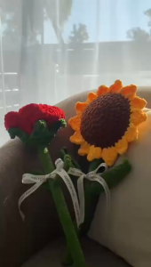 Handmade Crochet Giant Sunflower Bouquet Graduation Season Inspirational Gift for Classmates & Teachers